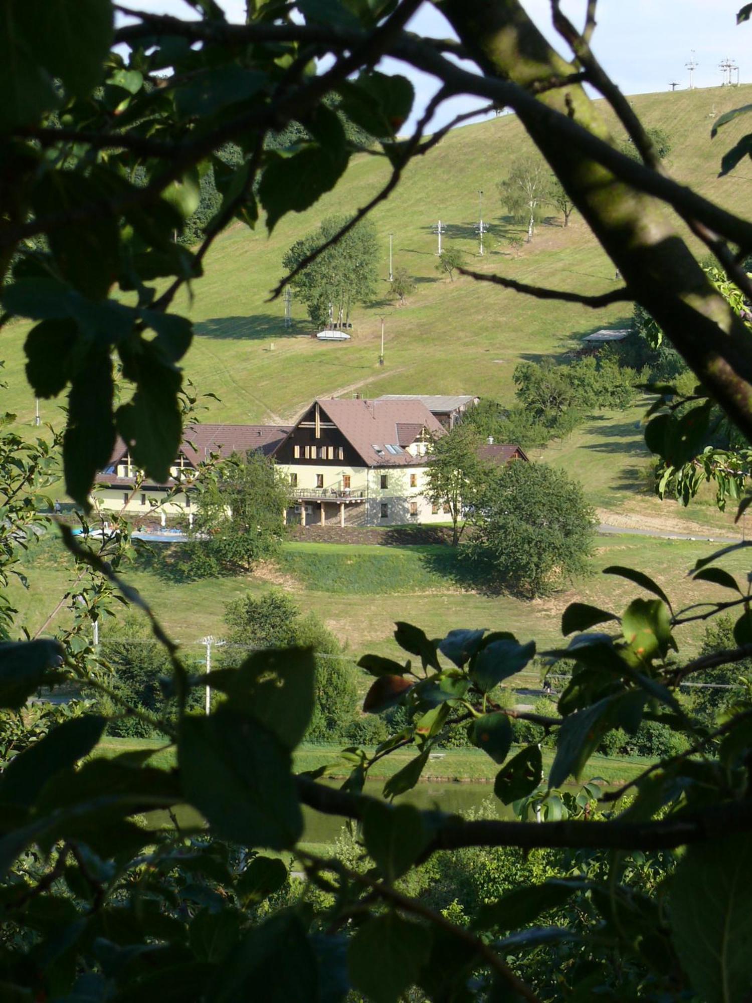 Penzion Malovany Osvetimany Bagian luar foto