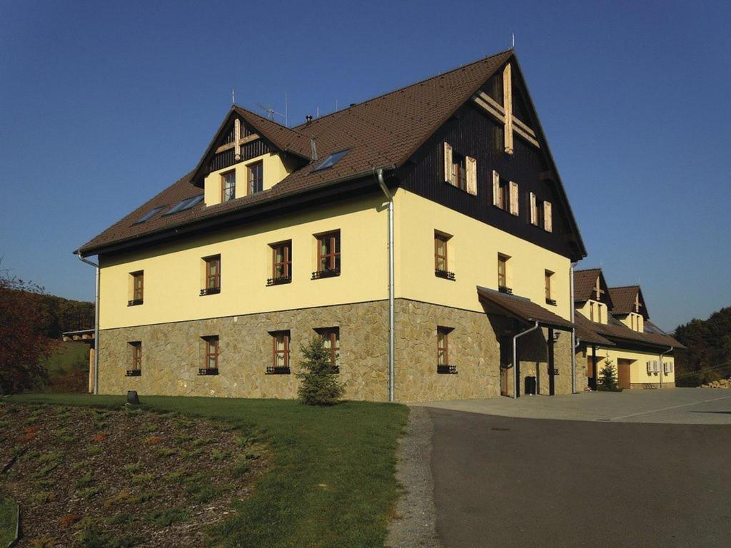 Penzion Malovany Osvetimany Bagian luar foto