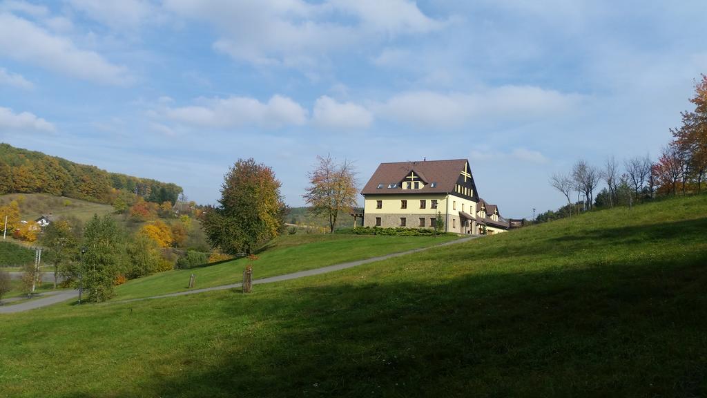 Penzion Malovany Osvetimany Bagian luar foto